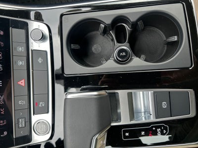 2023 Audi Q8 Premium Plus 55 TFSI quattro Tiptronic