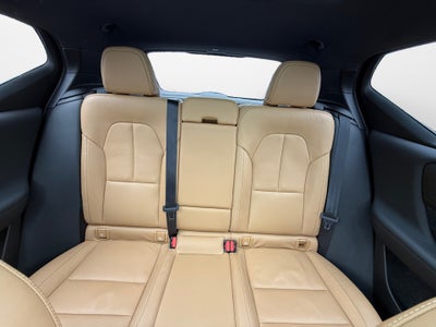 2019 Volvo XC40 T5 Momentum