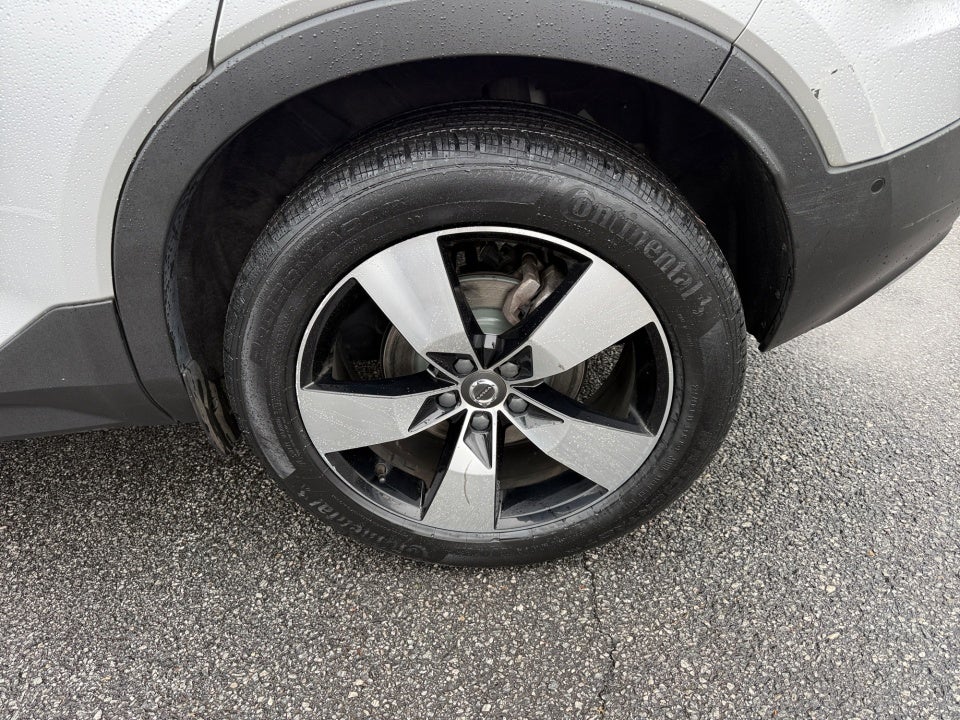 2019 Volvo XC40 T5 Momentum