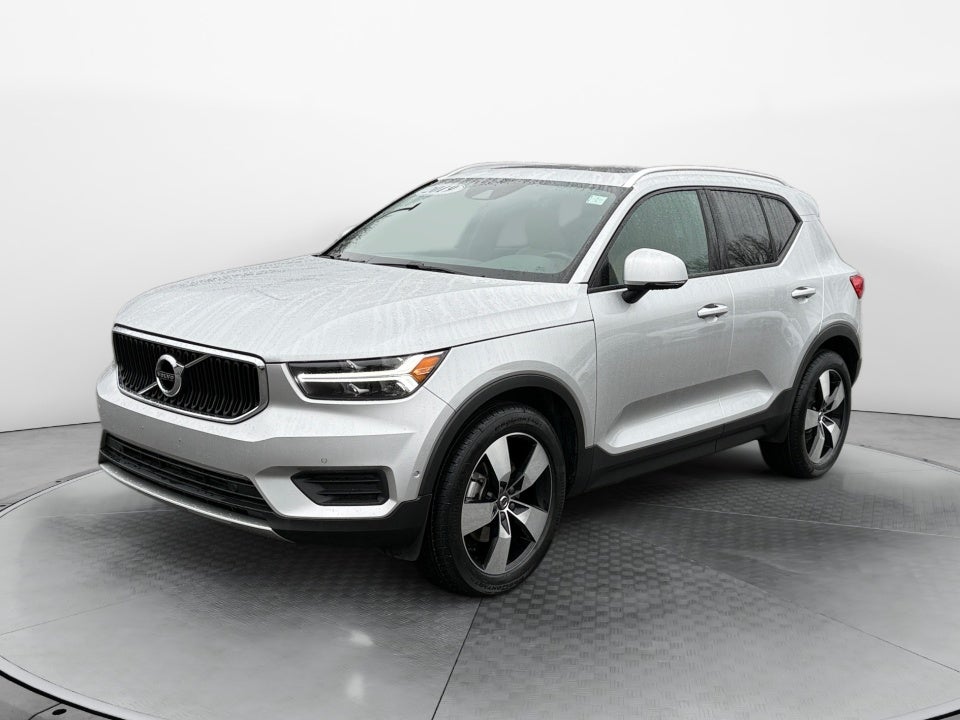 2019 Volvo XC40 T5 Momentum