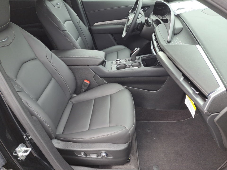 2025 Cadillac XT4 AWD Premium Luxury