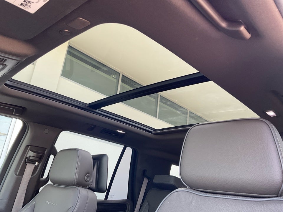 2021 GMC Yukon 4WD Denali