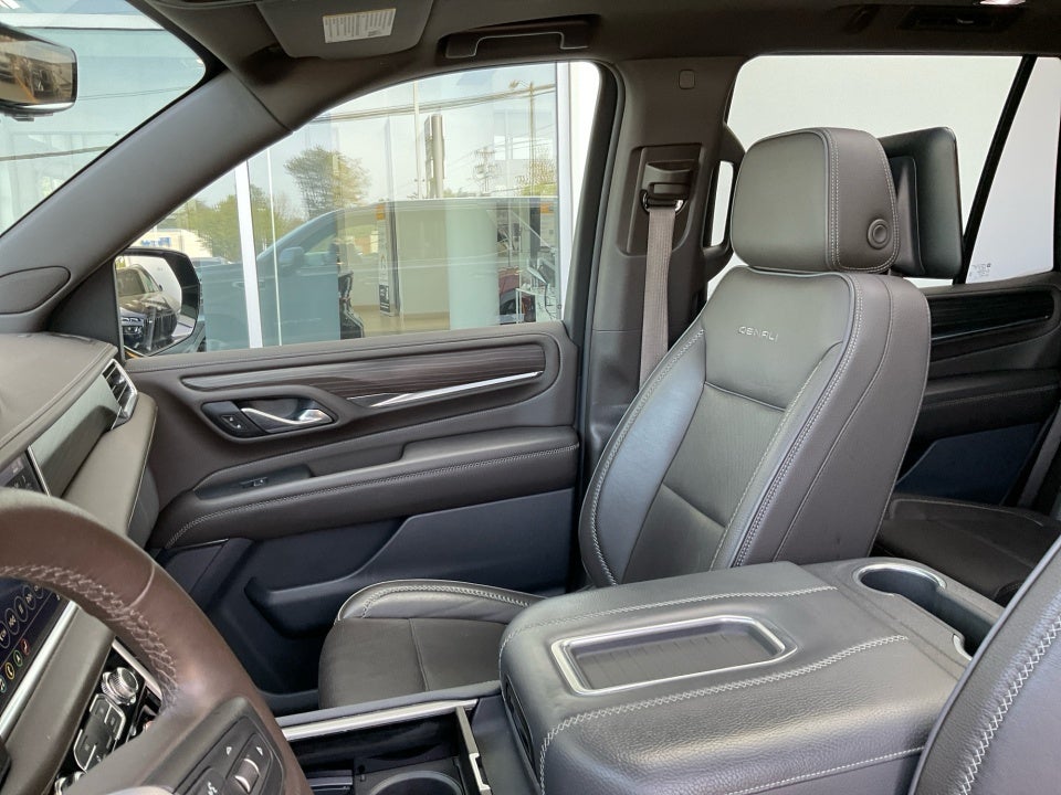 2021 GMC Yukon 4WD Denali