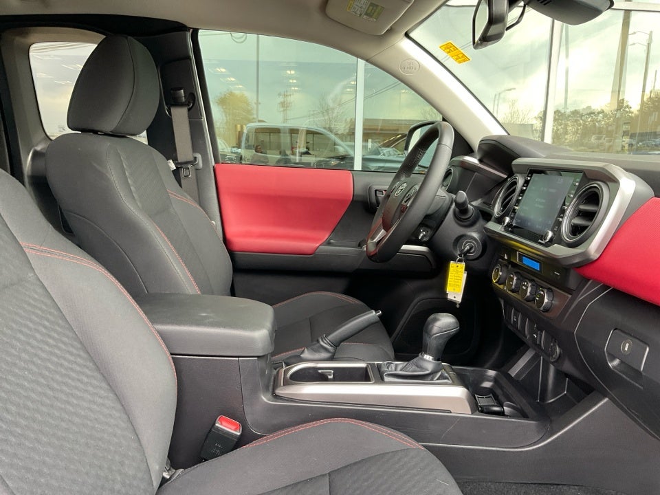 2022 Toyota Tacoma SR5 V6