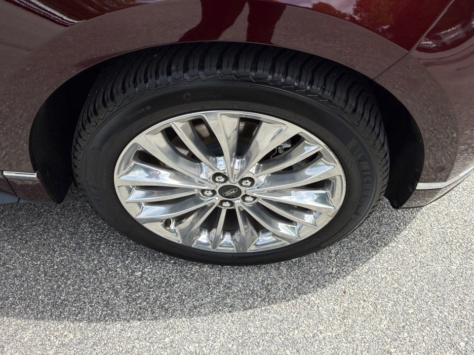 2020 Ford Edge Titanium