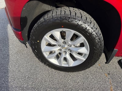 2021 Chevrolet Silverado 1500 4WD Crew Cab Short Bed Custom