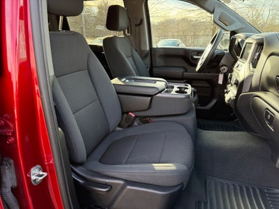 2021 Chevrolet Silverado 1500 4WD Crew Cab Short Bed Custom