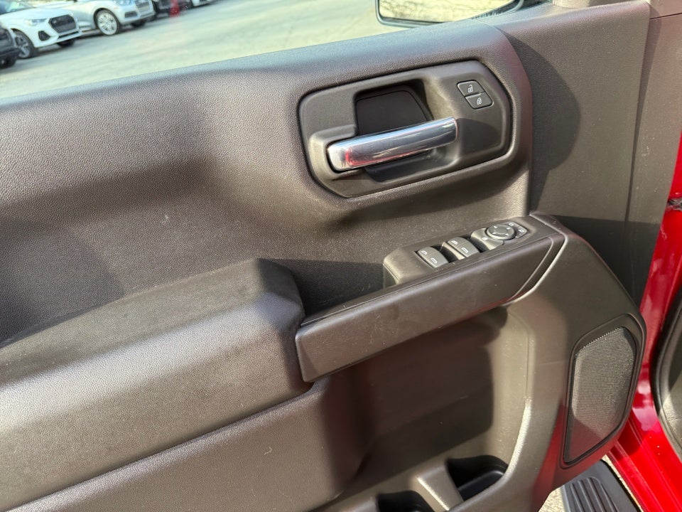 2021 Chevrolet Silverado 1500 4WD Crew Cab Short Bed Custom