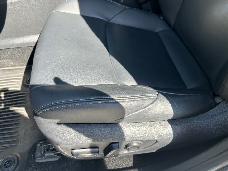 2024 Toyota Venza Nightshade