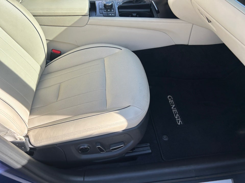 2016 Hyundai Genesis 3.8