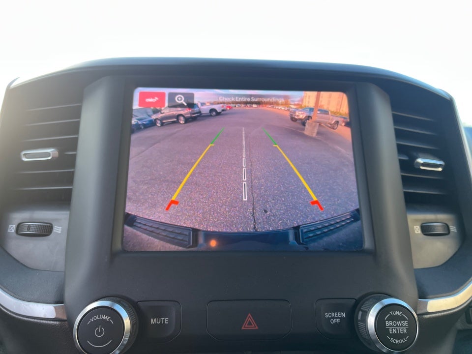 2022 RAM 1500 Big Horn Crew Cab 4x4 5'7" Box