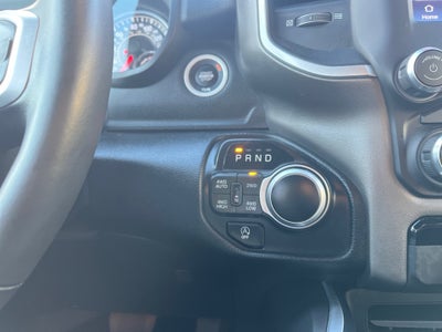 2022 RAM 1500 Big Horn Crew Cab 4x4 5'7" Box