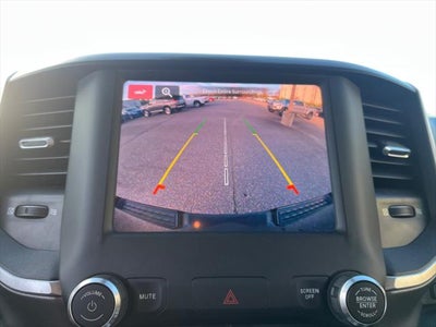 2022 RAM 1500 Big Horn Crew Cab 4x4 5'7" Box