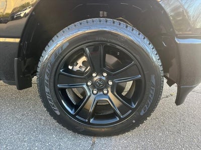2022 RAM 1500 Big Horn Crew Cab 4x4 5'7" Box