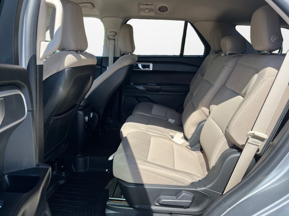 2020 Ford Explorer Base