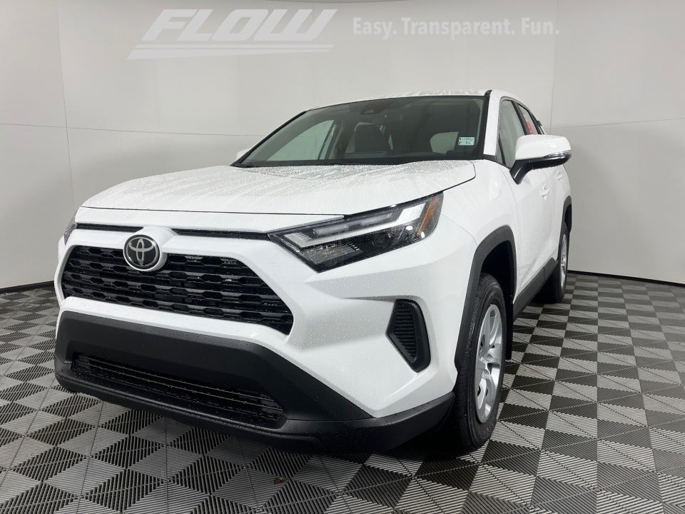 2025 Toyota RAV4 LE