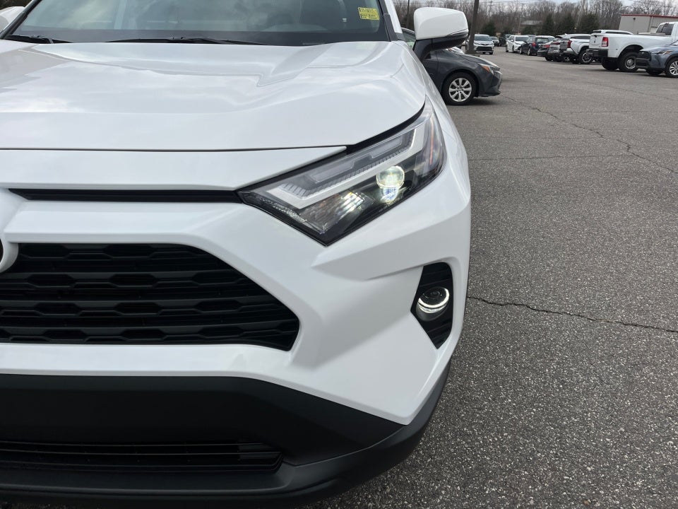 2025 Toyota RAV4 XLE