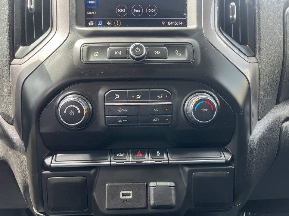 2020 Chevrolet Silverado 4WD Crew Cab Short Bed Custom