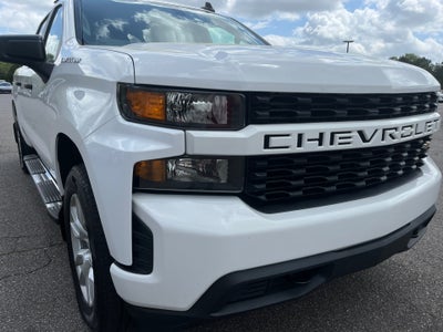 2020 Chevrolet Silverado 4WD Crew Cab Short Bed Custom