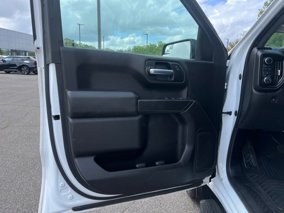 2020 Chevrolet Silverado 4WD Crew Cab Short Bed Custom