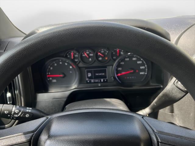 2020 Chevrolet Silverado 4WD Crew Cab Short Bed Custom