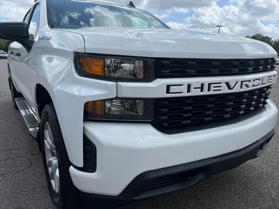 2020 Chevrolet Silverado 4WD Crew Cab Short Bed Custom