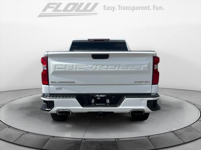 2020 Chevrolet Silverado 4WD Crew Cab Short Bed Custom