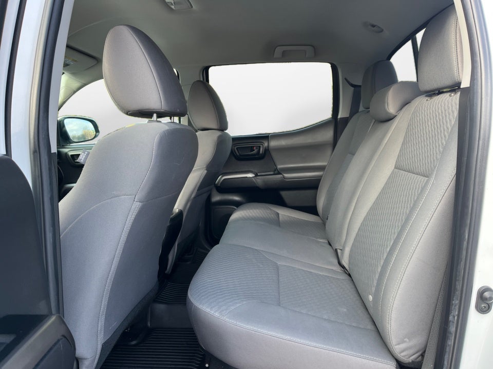 2022 Toyota TACOMA SR5 SR5 V6