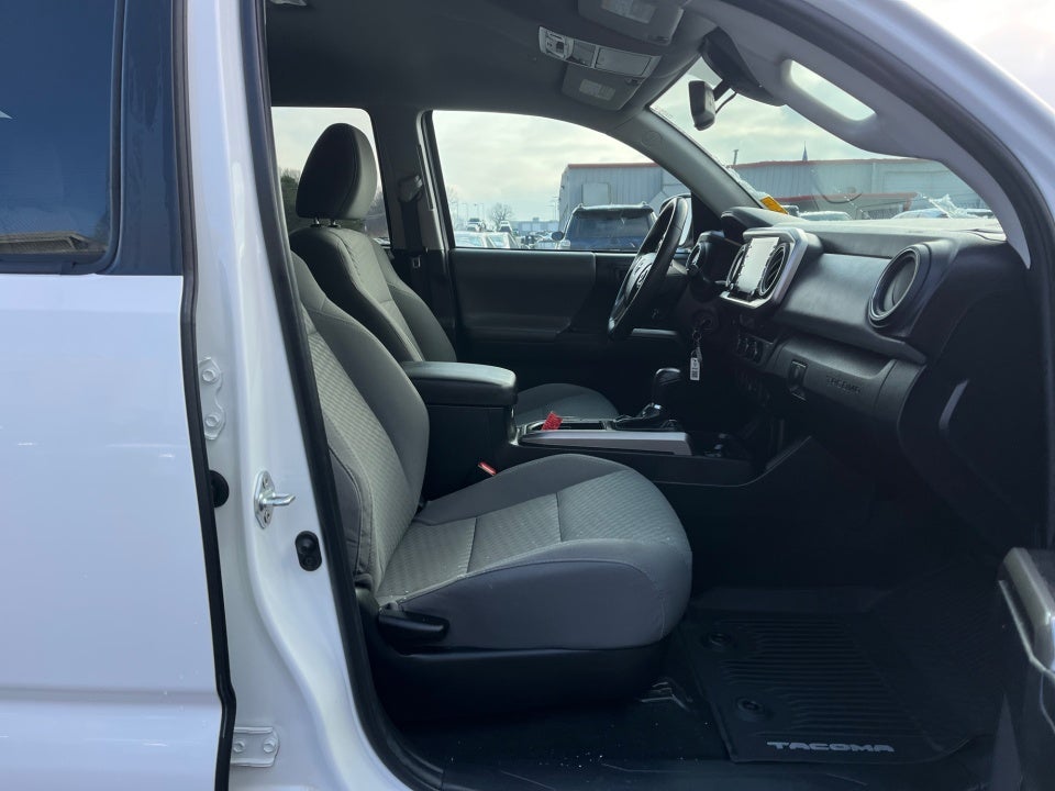 2022 Toyota TACOMA SR5 SR5 V6