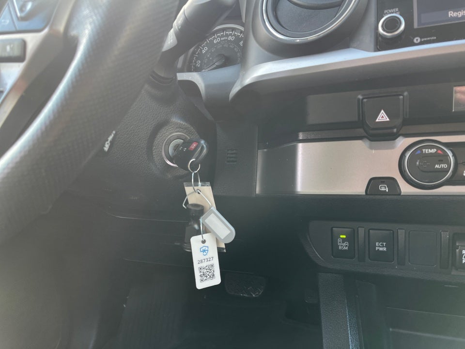 2022 Toyota TACOMA SR5 SR5 V6