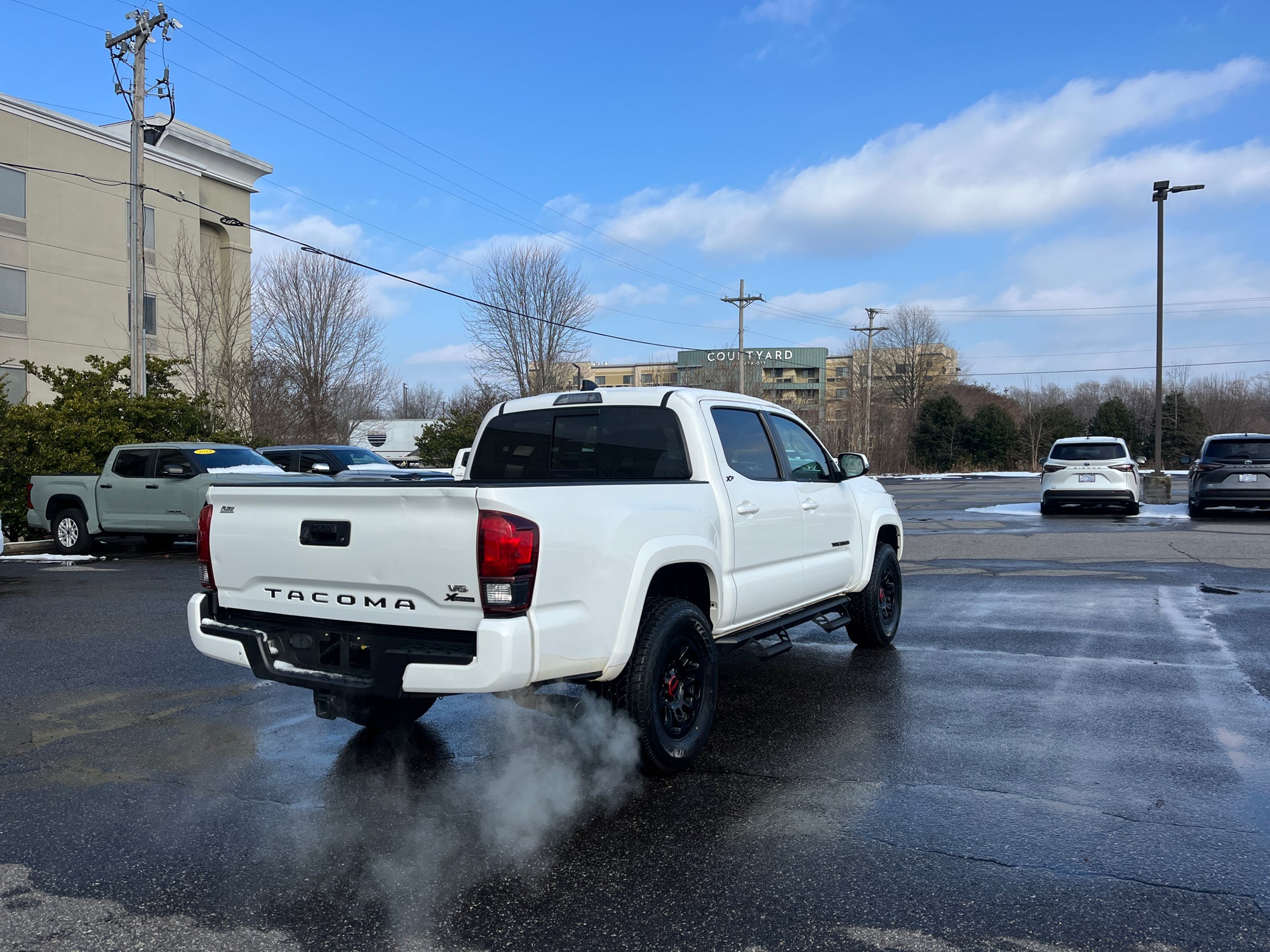 2022 Toyota TACOMA SR5 SR5 V6