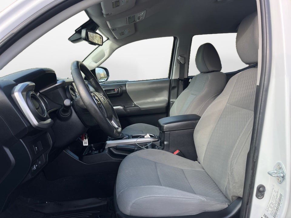 2022 Toyota TACOMA SR5 SR5 V6