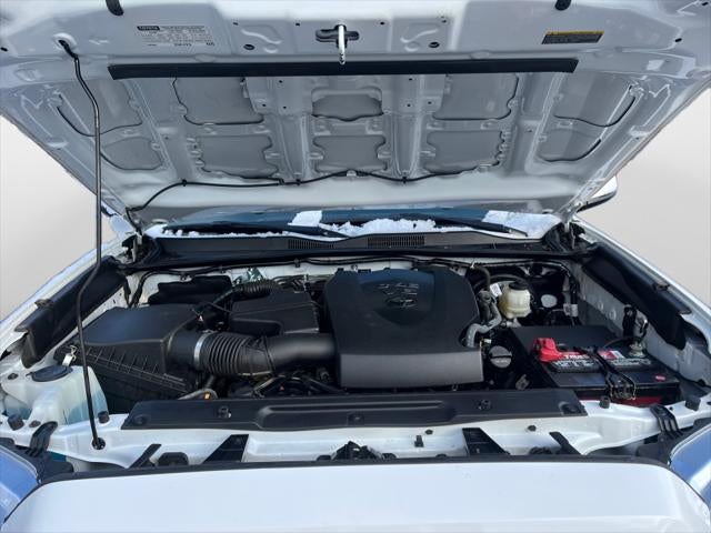 2022 Toyota TACOMA SR5 SR5 V6