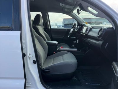 2022 Toyota TACOMA SR5 SR5 V6