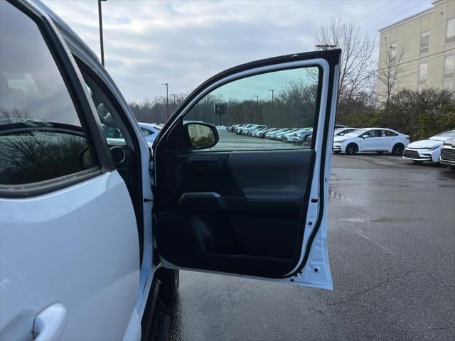 2022 Toyota TACOMA SR5 SR5 V6