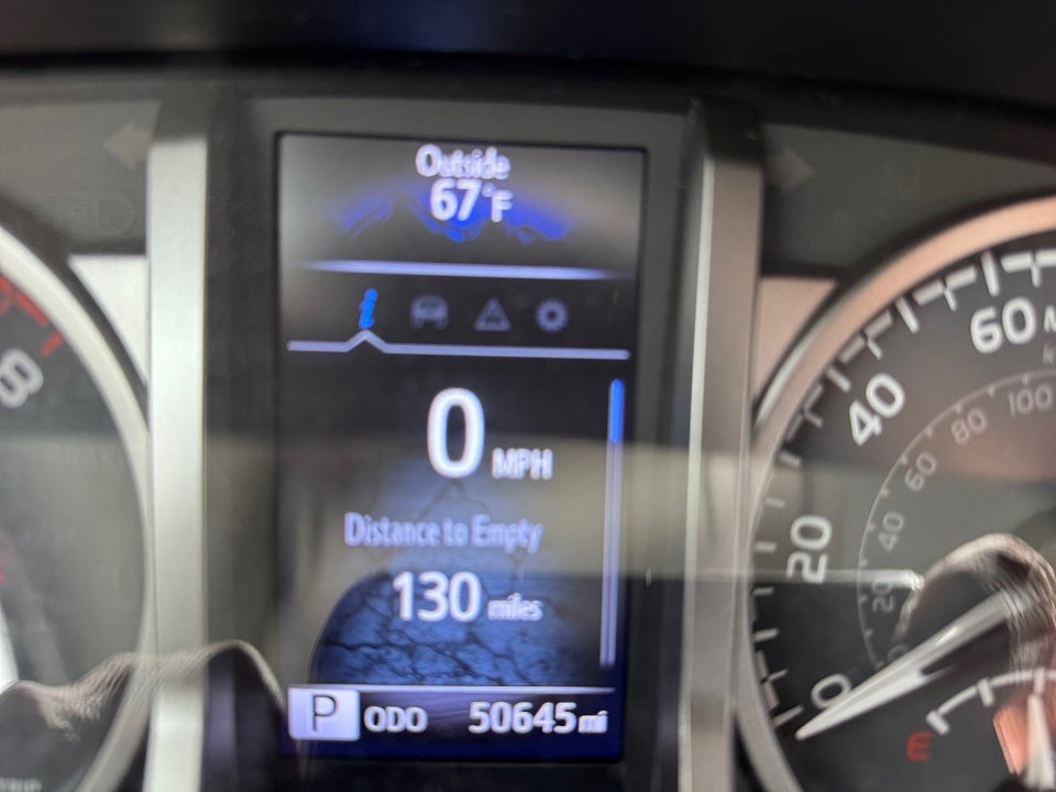 2022 Toyota TACOMA SR5 SR5 V6