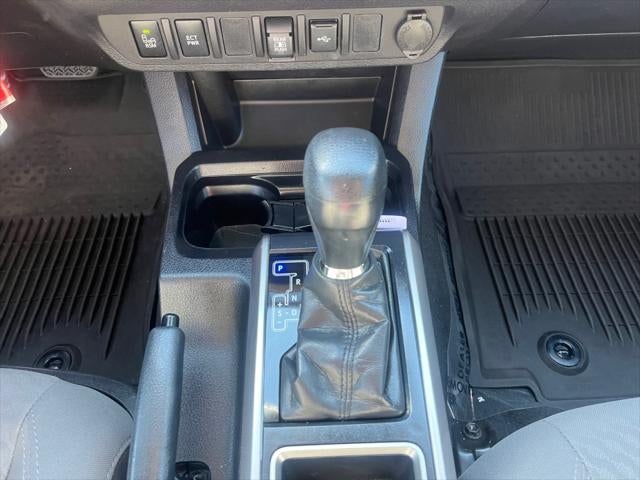 2022 Toyota TACOMA SR5 SR5 V6