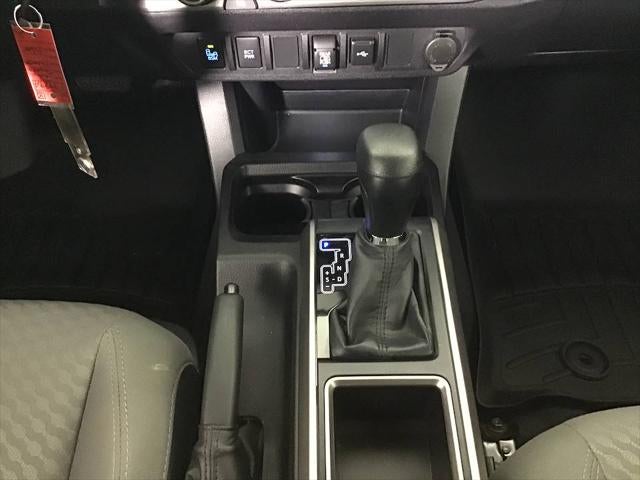 2022 Toyota TACOMA SR5 SR5 V6