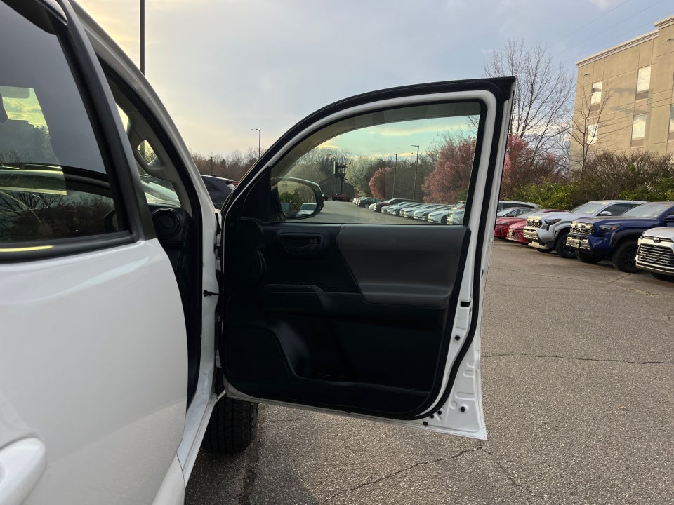 2019 Toyota TACOMA SR SR V6