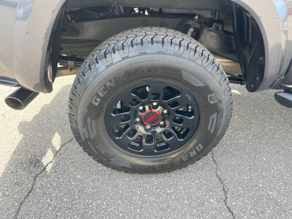 2021 Toyota TACOMA SR5 SR5 V6