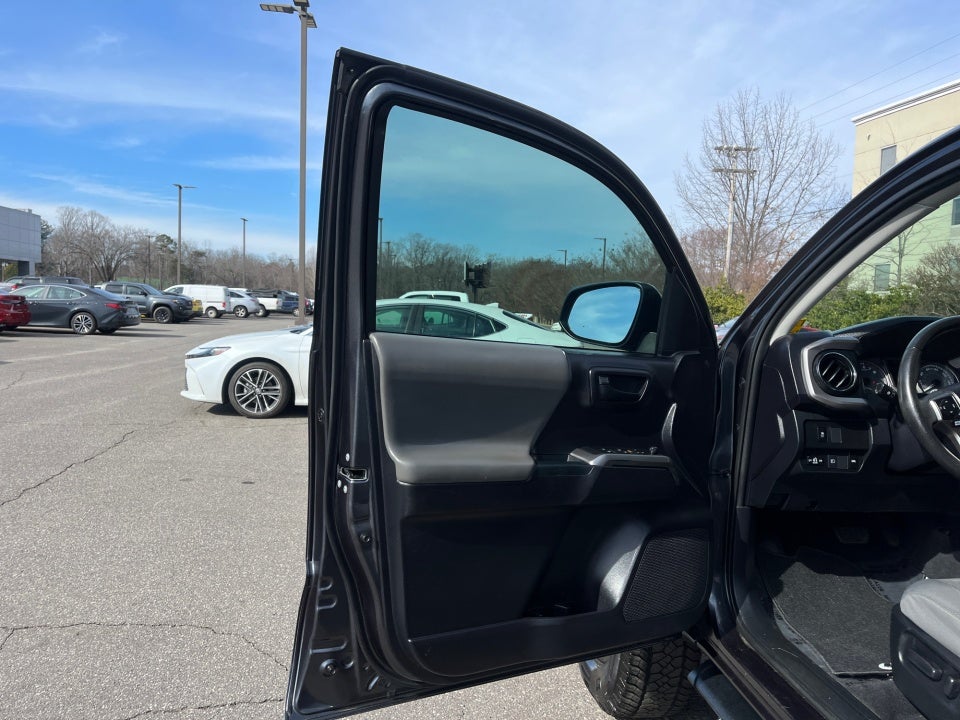 2021 Toyota TACOMA SR5 SR5 V6