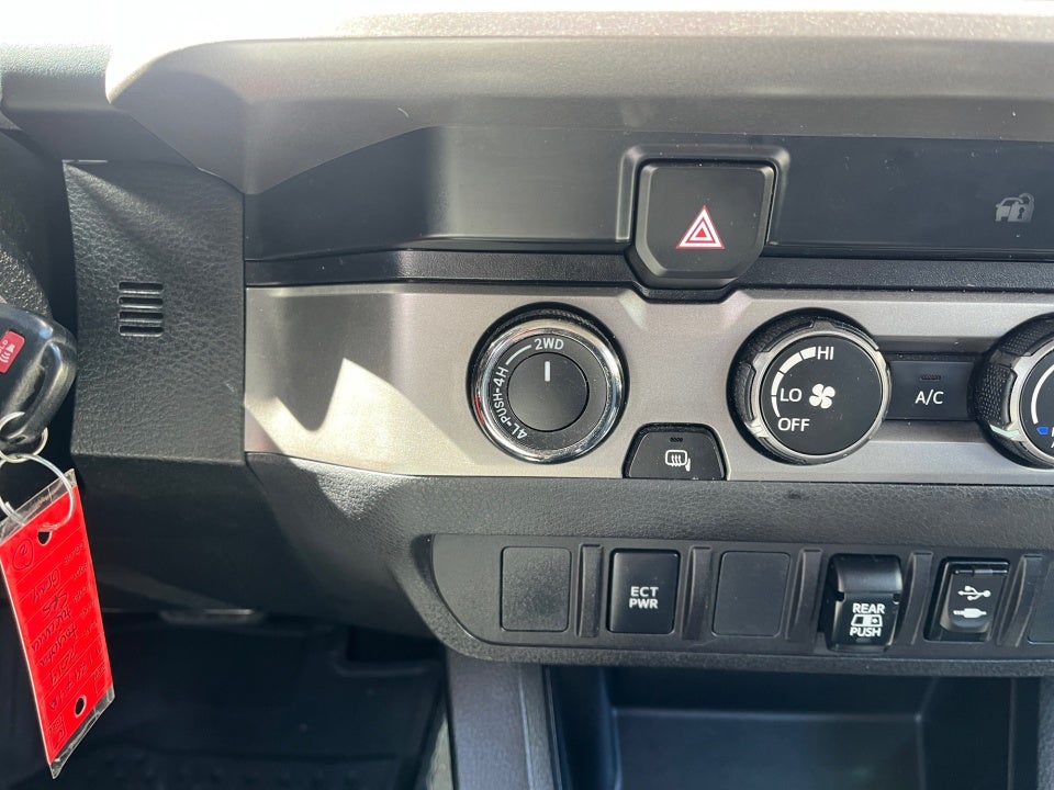 2019 Toyota TACOMA SR5 SR5 V6