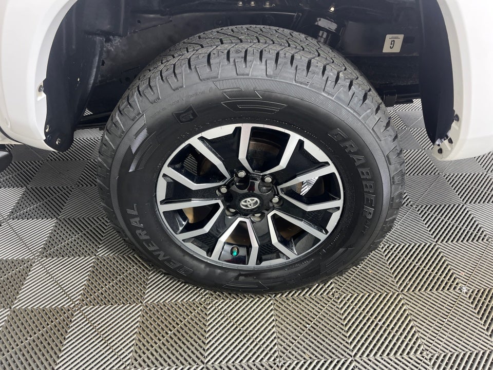 2020 Toyota Tacoma TRD Sport