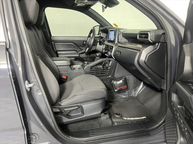 2025 Toyota TACOMA SR5 SR5