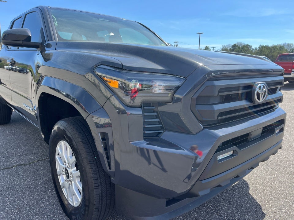 2025 Toyota TACOMA SR5 SR5
