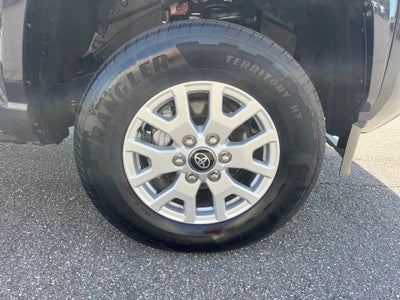 2025 Toyota TACOMA SR5 SR5