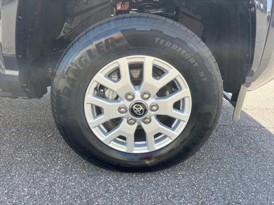 2025 Toyota TACOMA SR5 SR5