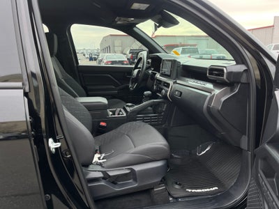 2025 Toyota TACOMA SR5 SR5