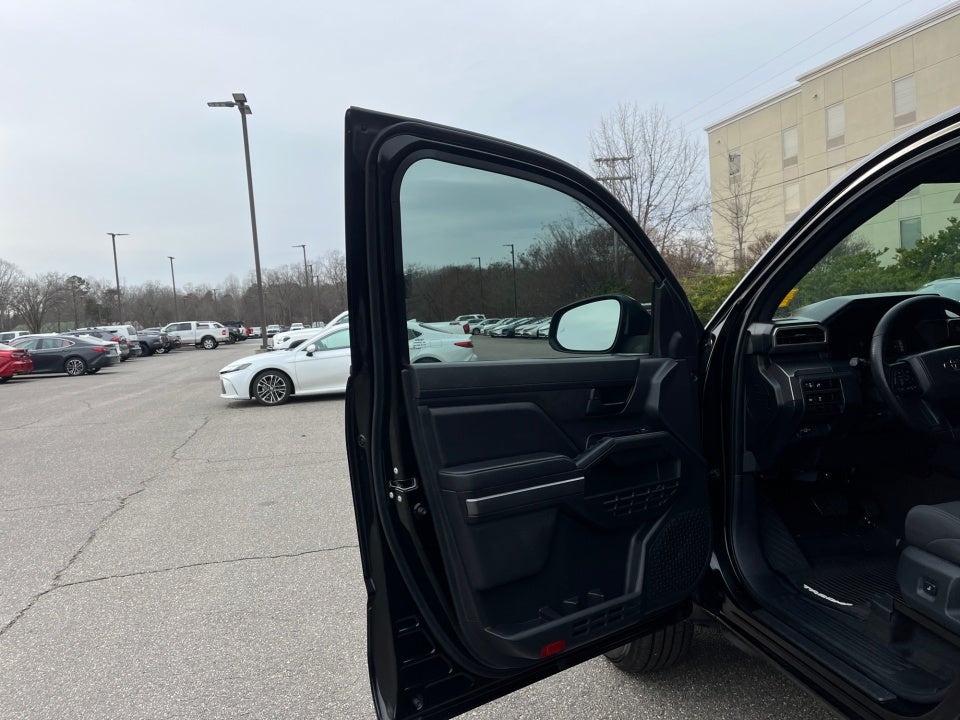 2025 Toyota TACOMA SR5 SR5