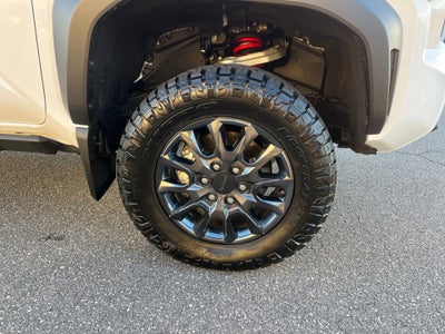 2025 Toyota Tacoma TRD Off-Road